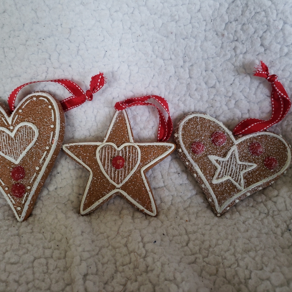 3 Christmas Ornaments Hearts & A Star